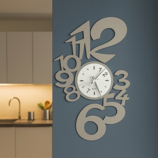 Orologio da parete metallo fango e avorio design numeri moderni Orologio da parete metallo fango e avorio design numeri moderni