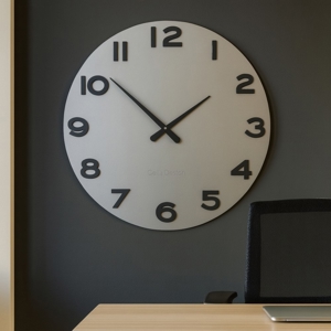 Visualizza i dettagli per Orologio da parete 60 moderno rotondo legno colore alluminio Orologio da parete 60 moderno rotondo legno colore alluminio
