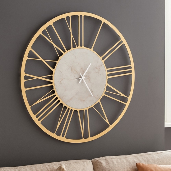 Orologio da parete oro rotondo numeri romani effetto marmo Orologio da parete oro rotondo numeri romani effetto marmo