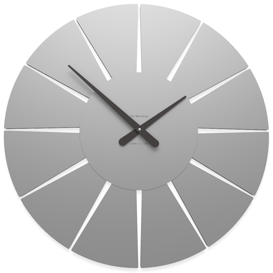 Orologio da parete colore alluminio rotondo in legno design moderno