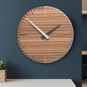 Visualizza i dettagli per Exacto orologio da muro zingana e grigio in legno taglio laser  Exacto orologio da muro zingana e grigio in legno taglio laser