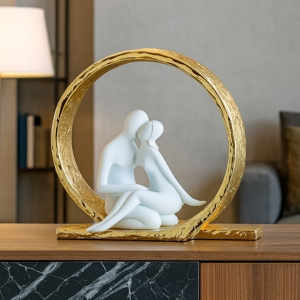 Scultura da tavolo innamorati statuetta moderna oro