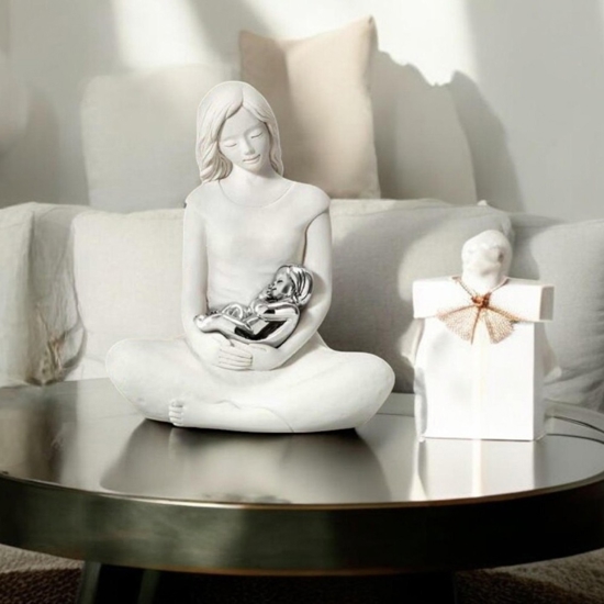 Statuina maternita seduta bambino argento h18 bongelli preziosi Statuina maternita seduta bambino argento h18 bongelli preziosi
