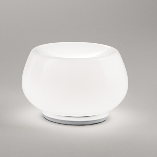 Lampada da comodino abat jour in vetro bianco led 3000k moderna kave perenz Lampada da comodino abat jour in vetro bianco led 3000k moderna kave perenz