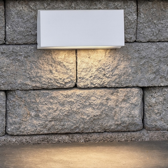 Segnapasso bianco led 3,5w 3000k da esterno