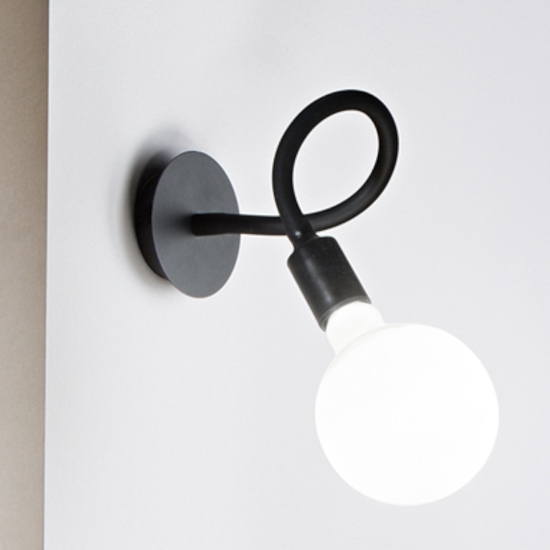 Applique nero orientabile per comodino camera da letto bulbo perenz