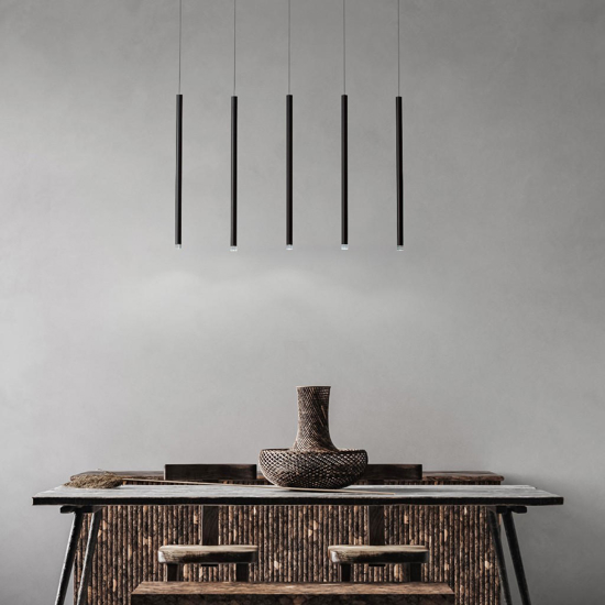 Lampadario per tavolo da pranzo 5 luci clindri neri led 3000k