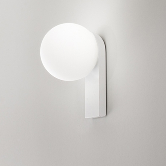Applique da parete moderna bianca sfera talia perenz illuminazione
