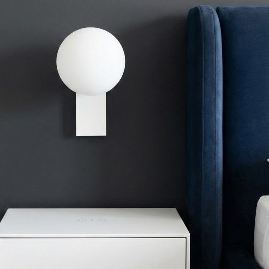 Applique da parete moderna bianca sfera talia perenz illuminazione