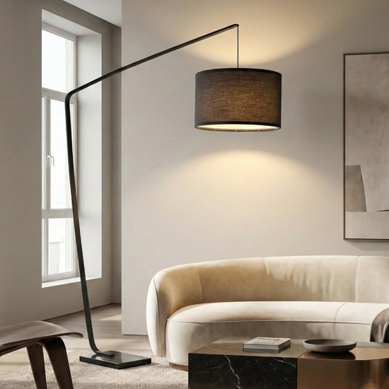Piantana ad arco nera base di marmo zoe perenz illuminazione