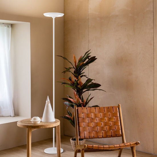 Piantana bianca lampada da terra led 3000k dimmerabile balance perenz