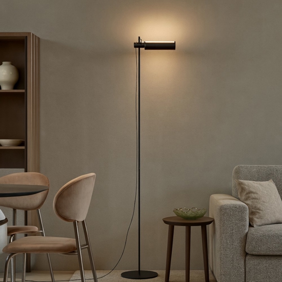 Piantana nera ultima perenz illuminazione led cct 3000k 4000k 6000k dimmerabile