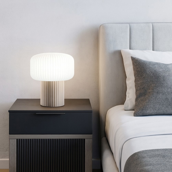 Lampada da comodino di cerama grigio chiaro otty perenz illuminazione