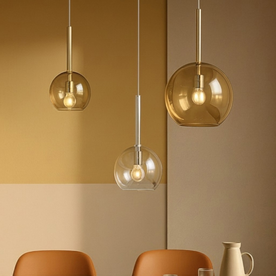 Lampadario moderno sfere vetri ambra