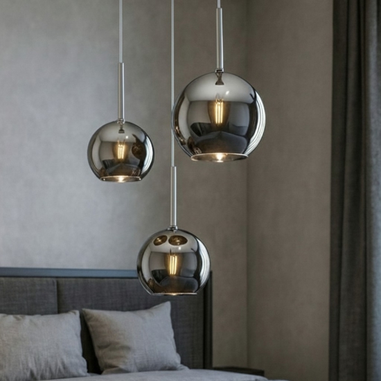 Lampadario pendente tre luci vetri cromo per camera da letto