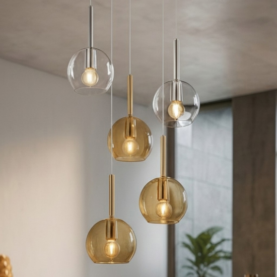 Lampadario per soggiorno vetri sfere ambra trasparente