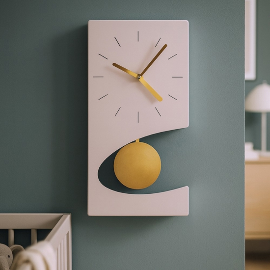 Orologio rettangolare da parete color gelso con pendolo dorato