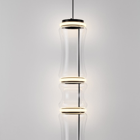 Lampadario moderno led tubolare nero vetro trasparente