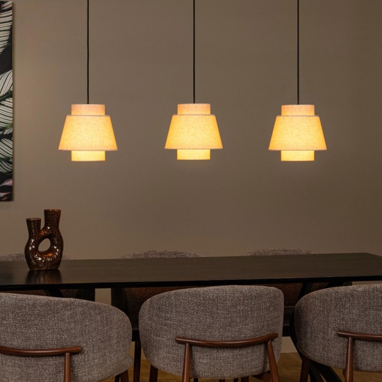 Lampadario a 3 sospensioni con paralumi in tessuto beige