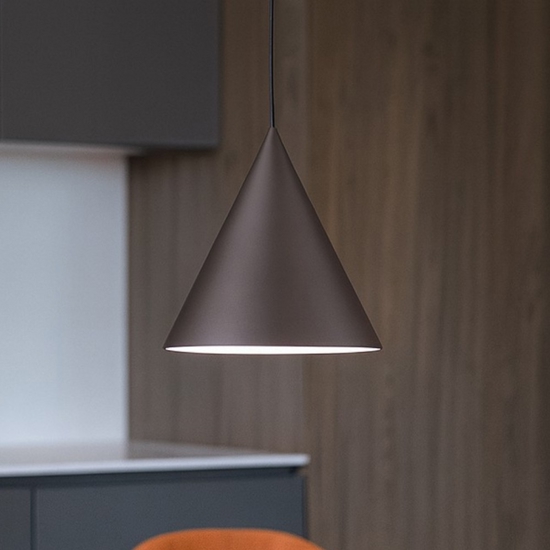Lampadario a sospensione marrone scuro cono 33 cm di metallo per cucina