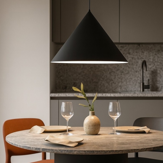 Lampadario cono di metallo nero 50 cm per cucina