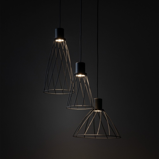 Lampadario per cucina nero tre elementi diffusori a gabbia