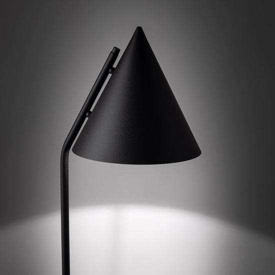 Lampada da terra piantana cono nera