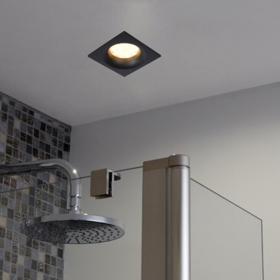 Faretto quadrato nero da incasso per bagno 