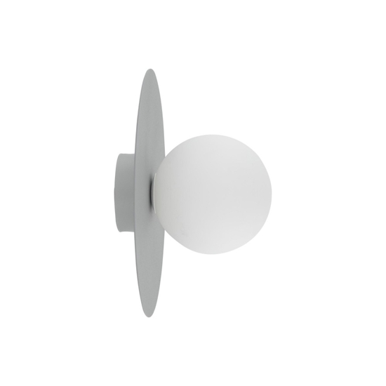 Piccola plafoniera moderna con sfera vetro bianco