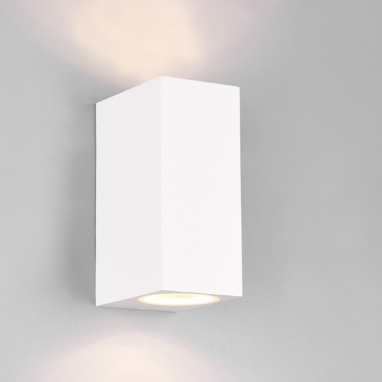 Applique bianca per esterno squadrato luce sopra sotto ip44