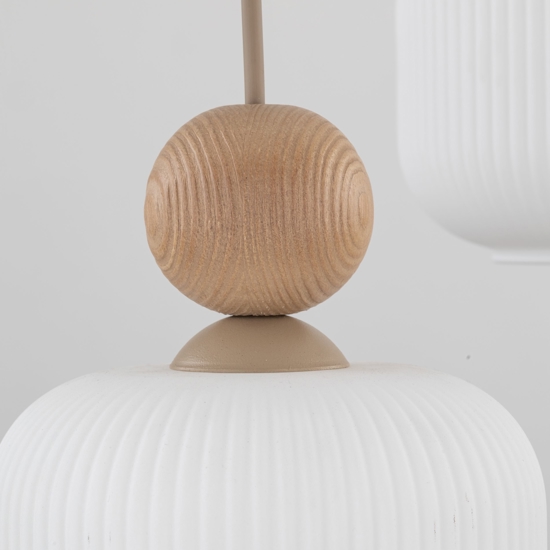 Lampadario per cucina moderna inserti in legno sfere di vetro a sospensione