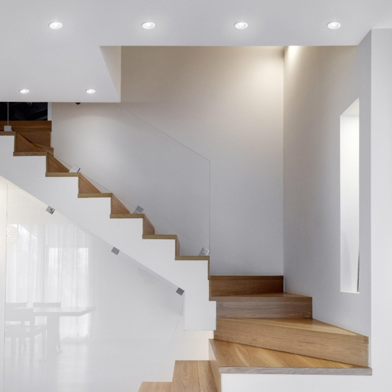 Rotondo faretto metallo bianco da incasso a soffitto isyluce