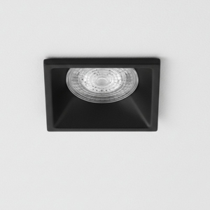 Faretto quadrato nero da incasso a soffitto