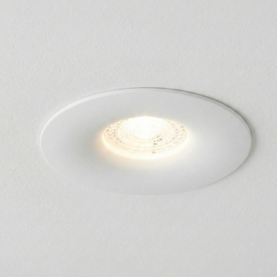 Faretto da incasso a soffitto in metallo bianco