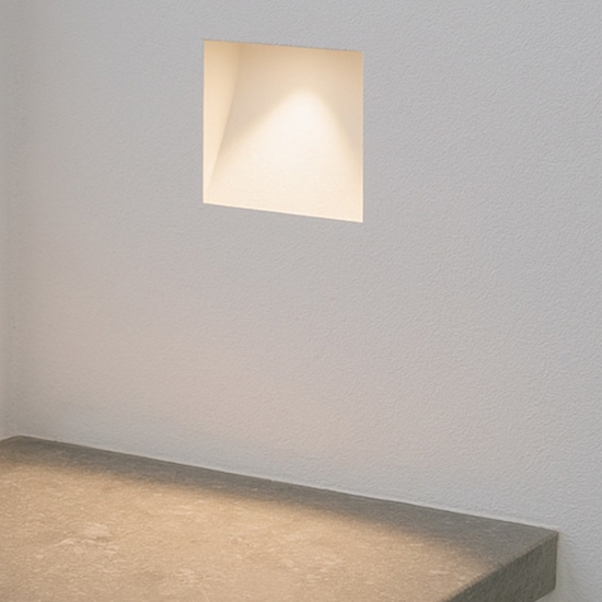Segnapasso di gesso da incasso a scomparsa bianco g9 led