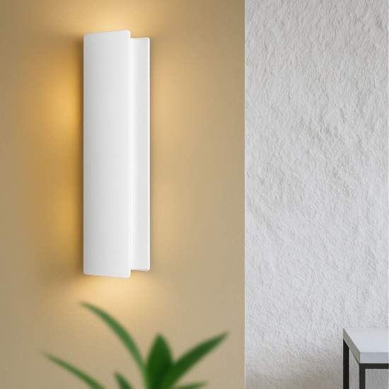Applique verticale led 12w 3000k bianca moderna zubialde eglo