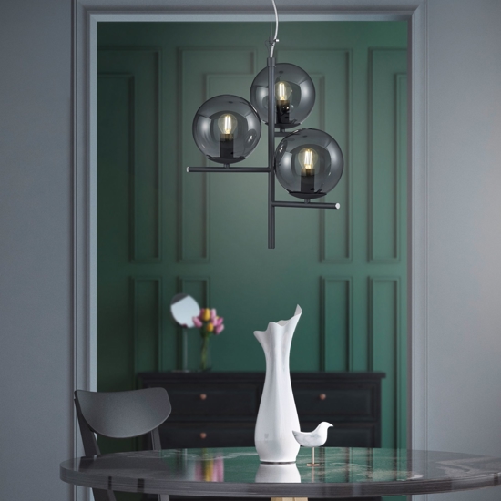 Lampadario antracite con sfere vetro fume