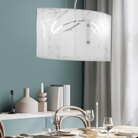 Lampadario da cucina bianco in vetro satinato decorato