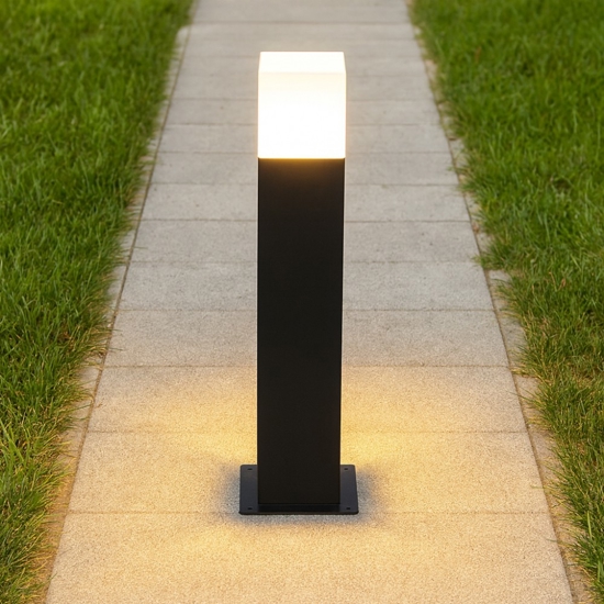 Lampioncino moderno per giardini nero fp