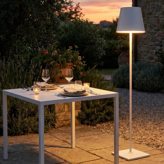 Lampada piantana per esterno bianca moderna fp