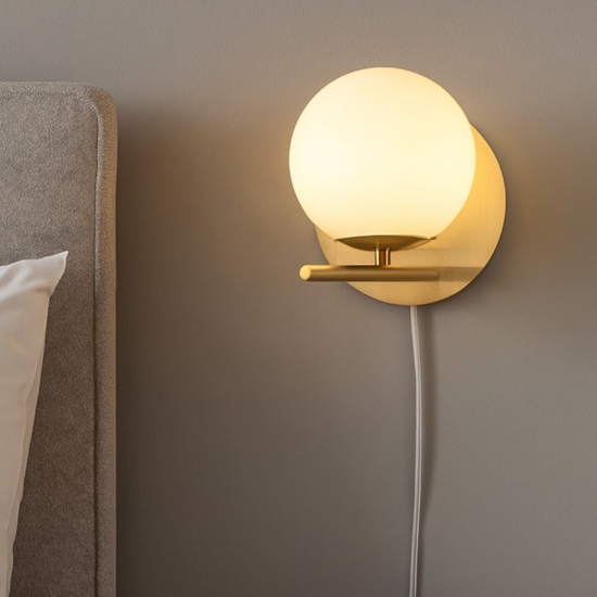 Applique oro boccia vetro da comodino con interruttore e spina