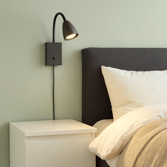 Applique per comodino cameretta ragazzo nero opaco luce orientabile