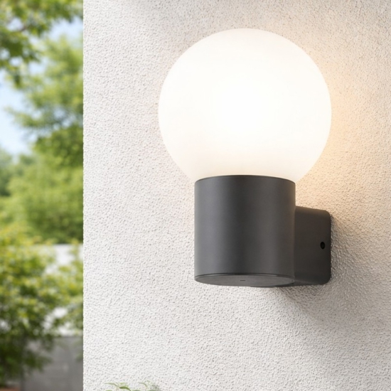 Applique da esterno alluminio antracite sfera vetro moderna
