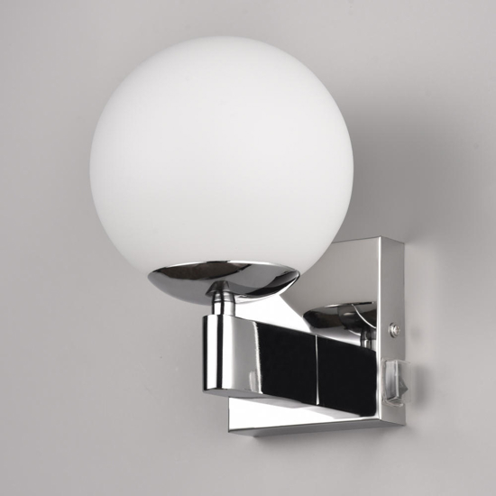 Applique da bagno metallo cromo sfera vetro bianco ip44