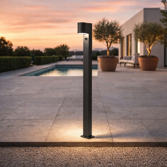 Lampione da giardino moderno antracite con sensore di movimento