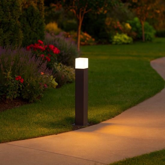 Lampione per giardino moderno antracite forma quadrata
