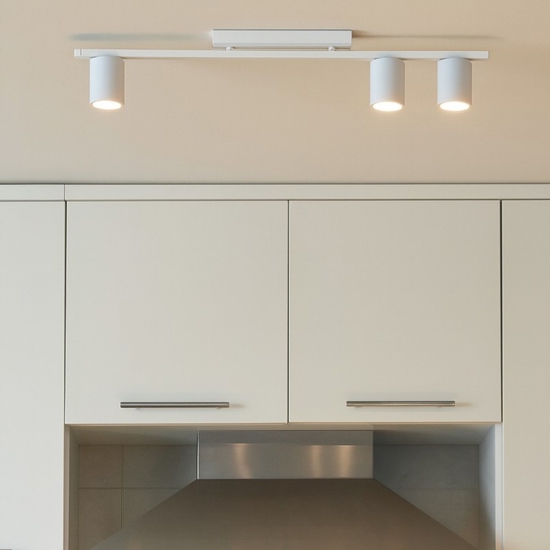 Plafoniera bianca 3 faretti per cucina moderna