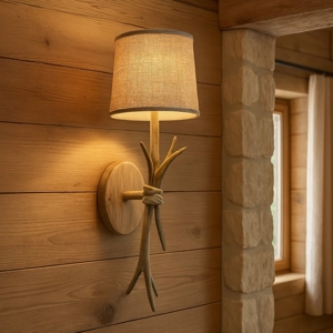 Applique da parete in legno per baita casa di montagna