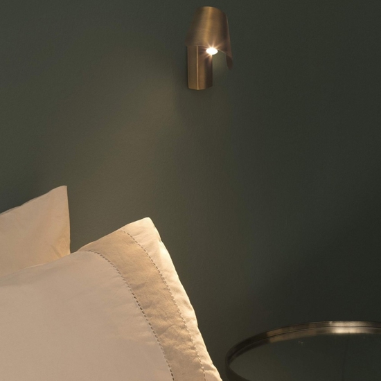 Applique per camera da letto moderna bronzo orientabile led 3w 3000k