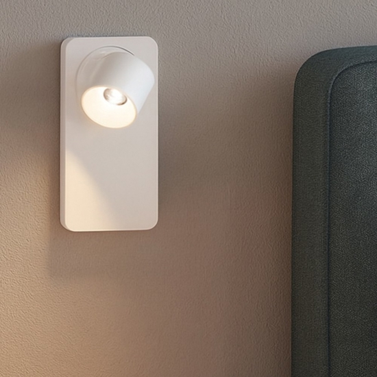 Applique linea light beebo w bianco led 5w 3000k per camera da letto con interruttore